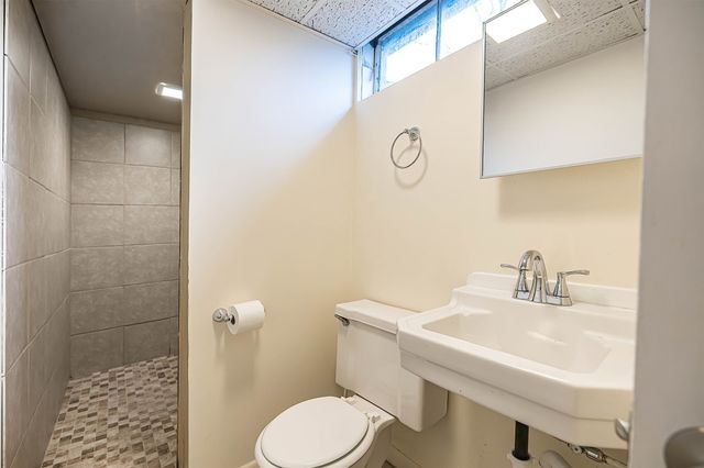 211 E 39TH Street, Erie, PA 16504