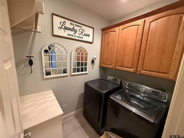 910 Holly Hill Ln, Mount Pleasant, TX 75455