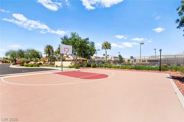 174 Twin Towers Avenue, Las Vegas, NV 89123