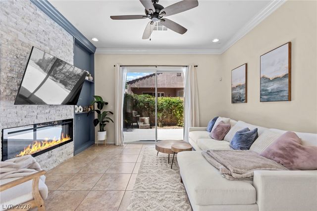 174 Twin Towers Avenue, Las Vegas, NV 89123