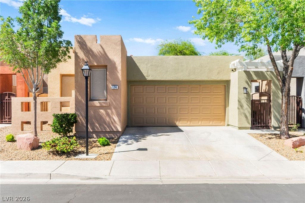 174 Twin Towers Avenue, Las Vegas, NV 89123
