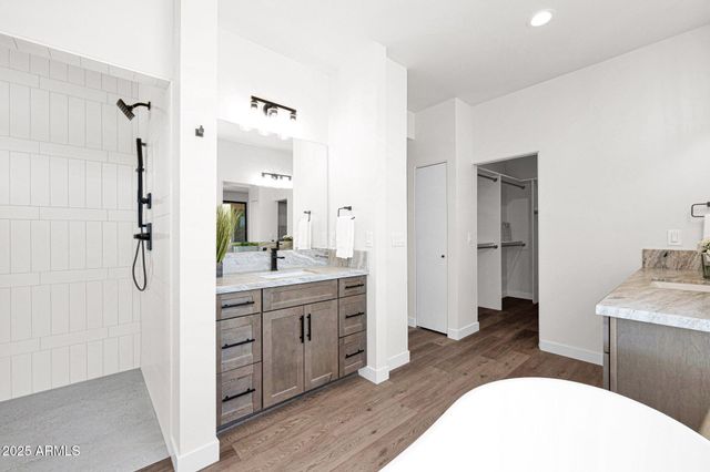 553 W Cavalry Road, New River, AZ 85087