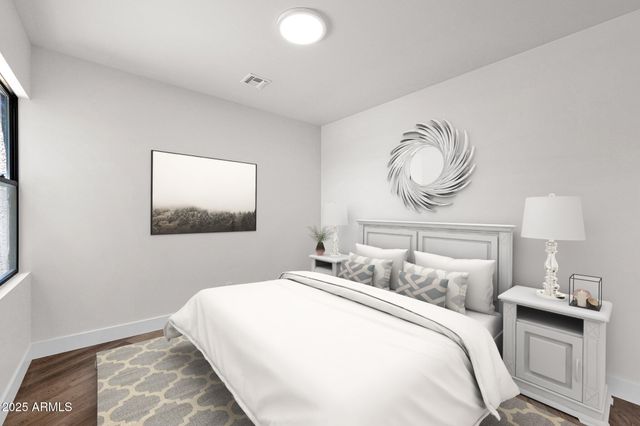 553 W Cavalry Road, New River, AZ 85087