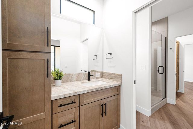 553 W Cavalry Road, New River, AZ 85087