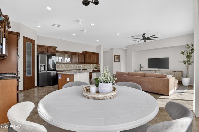 18377 W VERDIN Road, Goodyear, AZ 85338