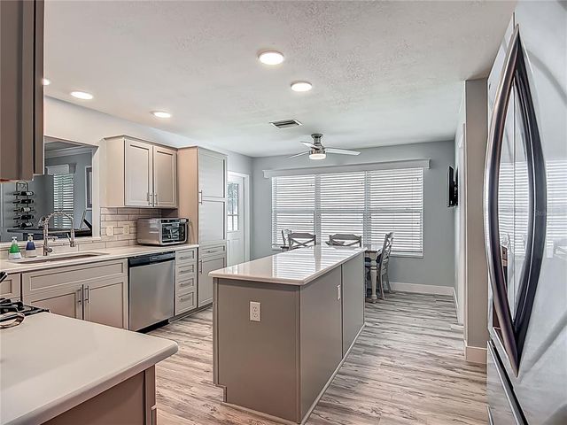 16954 SE 93RD CUTHBERT CIRCLE, The Villages, FL 32162