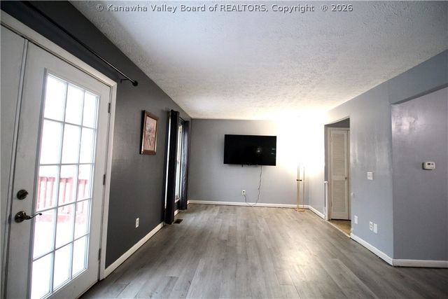 44 Sitting Bull Drive, St Albans, WV 25177