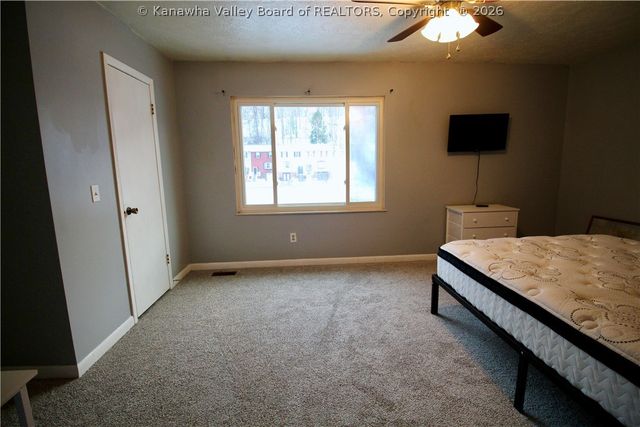 44 Sitting Bull Drive, St Albans, WV 25177