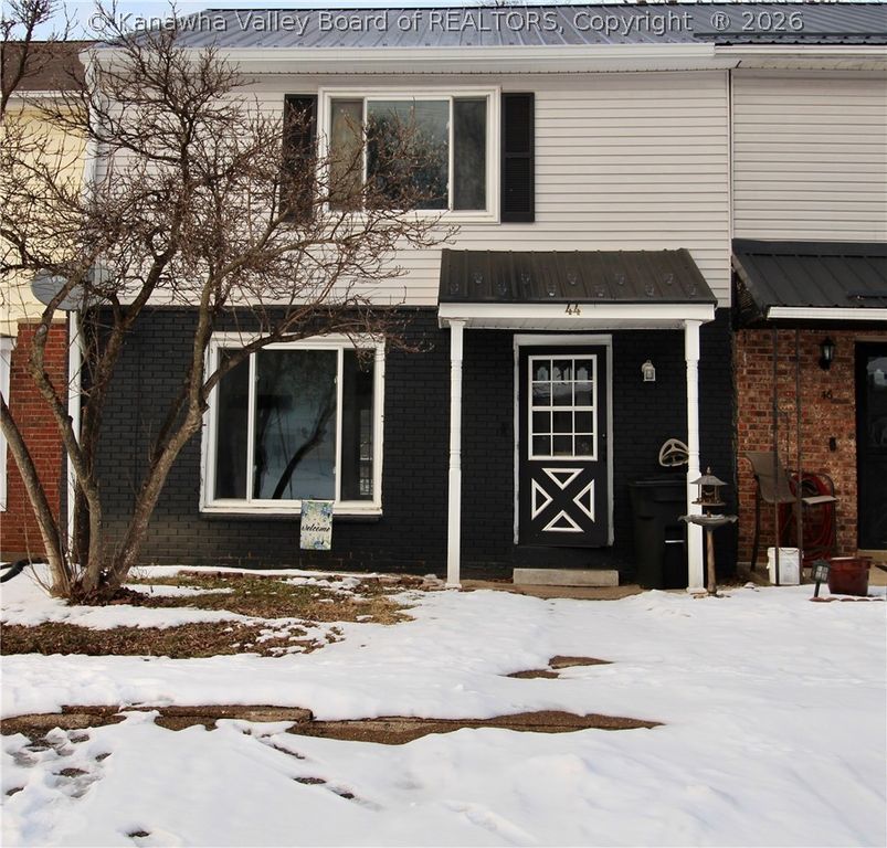 44 Sitting Bull Drive, St Albans, WV 25177