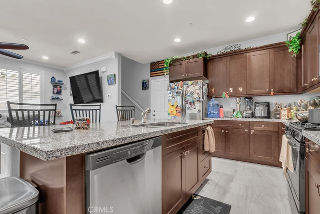 675 S Mandarin, Rialto, CA 92376