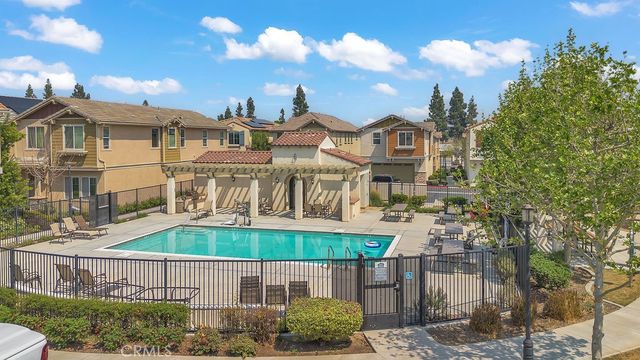 675 S Mandarin, Rialto, CA 92376