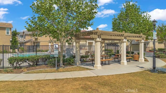 675 S Mandarin, Rialto, CA 92376