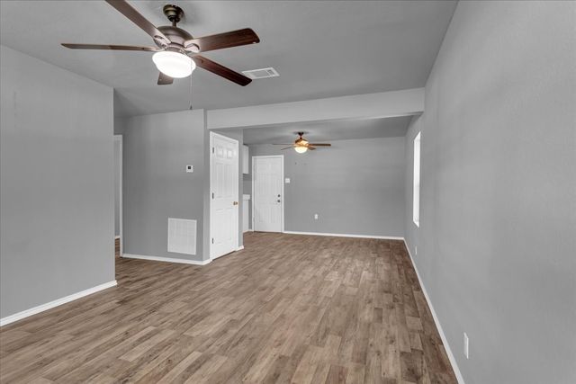 606 S Contemporary Drive, Sherman, TX 75092