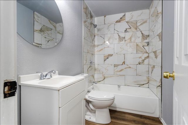 606 S Contemporary Drive, Sherman, TX 75092