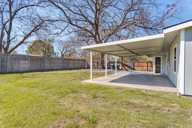 606 S Contemporary Drive, Sherman, TX 75092