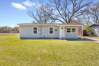 606 S Contemporary Drive, Sherman, TX 75092