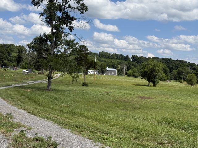 750 Railroad Rd, Wartrace, TN 37183