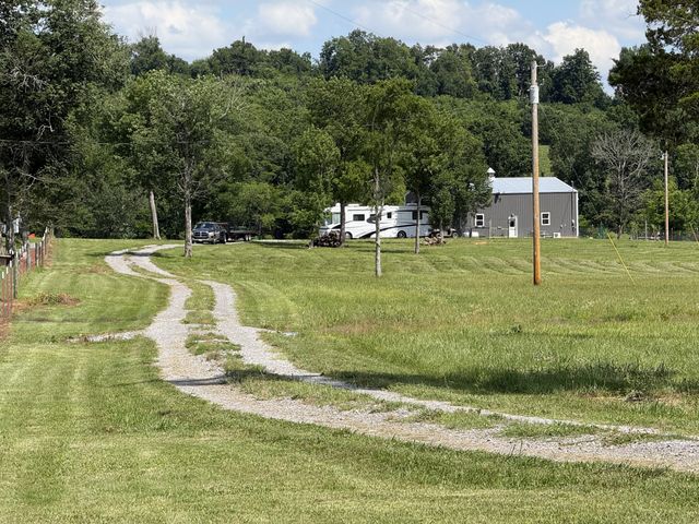 750 Railroad Rd, Wartrace, TN 37183