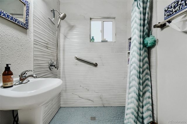 2365 S Julian Street, Denver, CO 80219