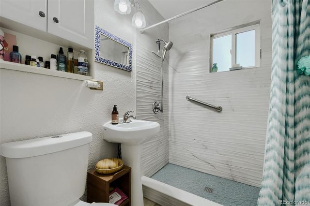 2365 S Julian Street, Denver, CO 80219