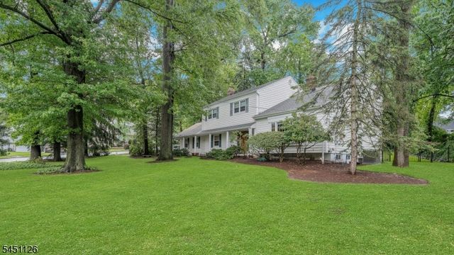 23 Haller Dr, Cedar Grove Twp., NJ 07009