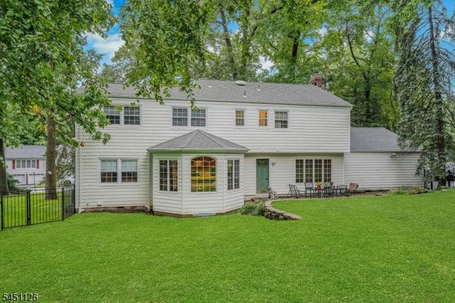 23 Haller Dr, Cedar Grove Twp., NJ 07009