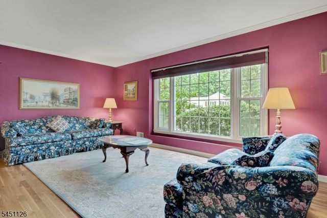 23 Haller Dr, Cedar Grove Twp., NJ 07009
