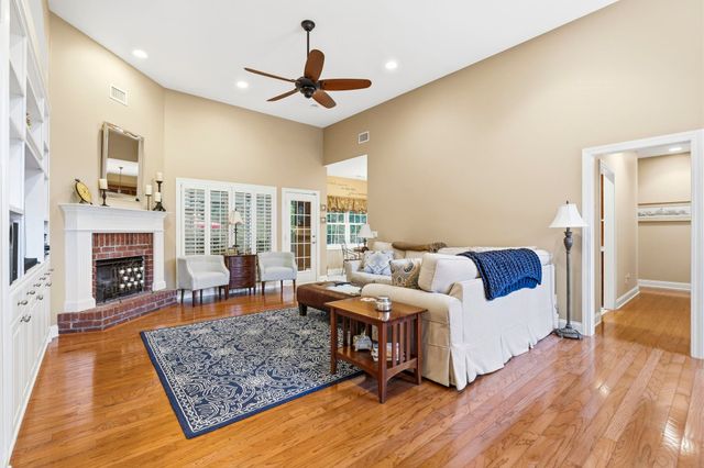 37 Highwood Circle, Murrells Inlet, SC 29576