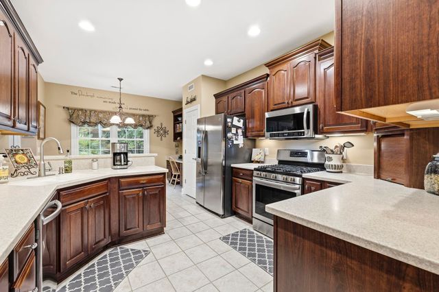 37 Highwood Circle, Murrells Inlet, SC 29576