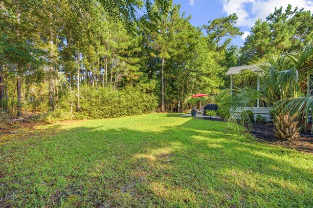 37 Highwood Circle, Murrells Inlet, SC 29576