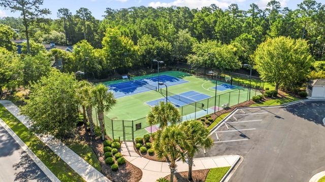 37 Highwood Circle, Murrells Inlet, SC 29576