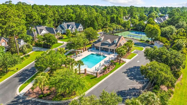 37 Highwood Circle, Murrells Inlet, SC 29576