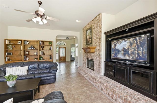 16632 Malaga Hills DR, Round Rock, TX 78681