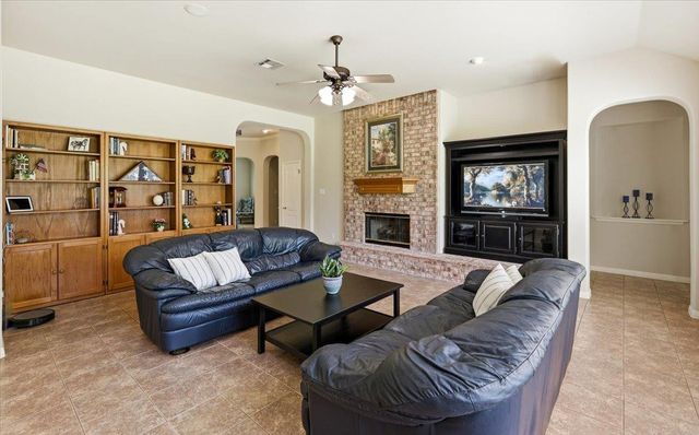 16632 Malaga Hills DR, Round Rock, TX 78681