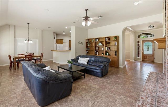 16632 Malaga Hills DR, Round Rock, TX 78681