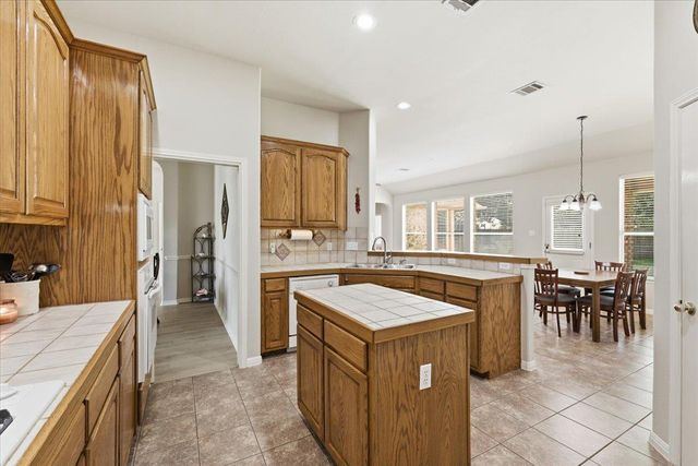 16632 Malaga Hills DR, Round Rock, TX 78681