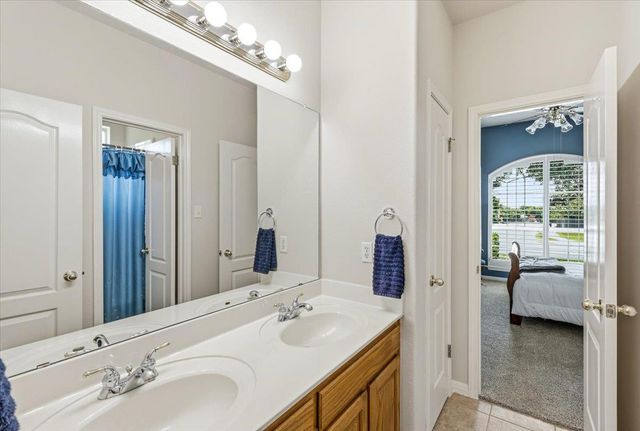 16632 Malaga Hills DR, Round Rock, TX 78681
