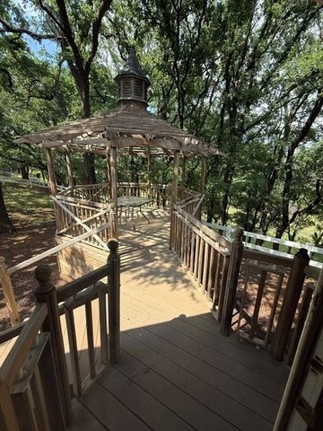 1379 Gilman Road, Kennedale, TX 76140