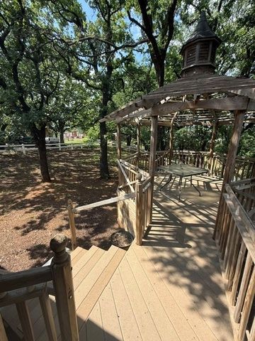 1379 Gilman Road, Kennedale, TX 76140