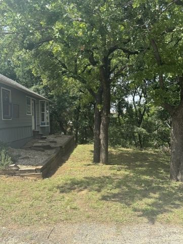 1379 Gilman Road, Kennedale, TX 76140