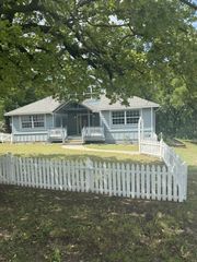 1379 Gilman Road, Kennedale, TX 76140
