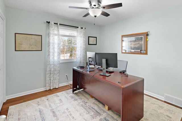 30527 Mountain LANE, Waterford, WI 53185