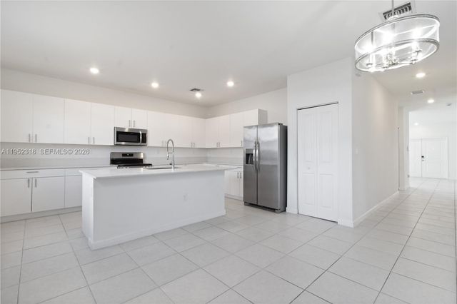 16925 SW 289th Terrace, Homestead, FL 33030