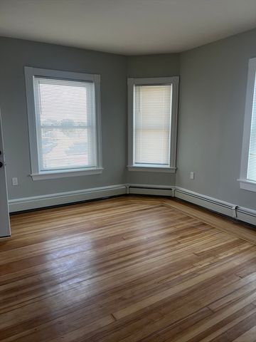 2039 Pleasant St 3, Fall River, MA 02723