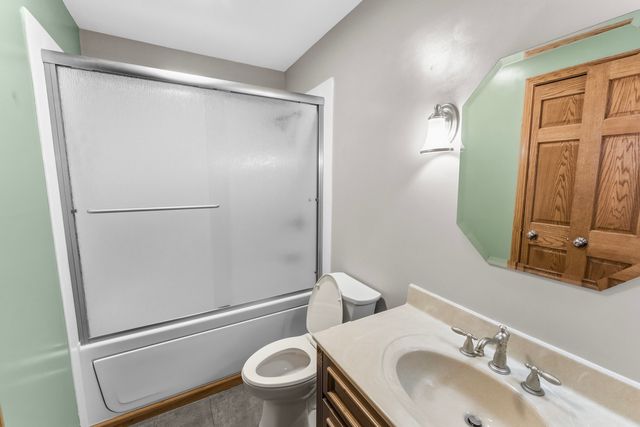 8145 54TH Street Court, Coal Valley, IL 61240