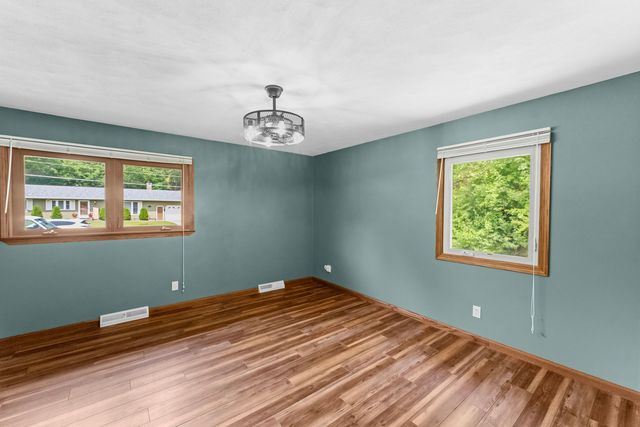 8145 54TH Street Court, Coal Valley, IL 61240
