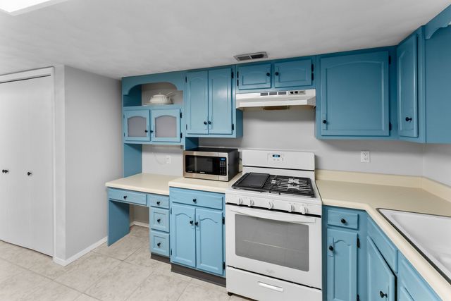 8145 54TH Street Court, Coal Valley, IL 61240