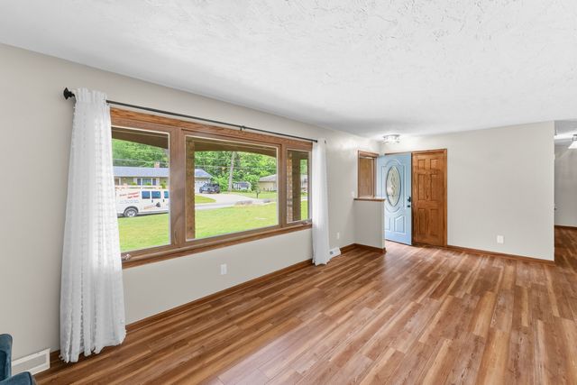 8145 54TH Street Court, Coal Valley, IL 61240