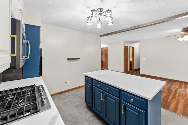 8145 54TH Street Court, Coal Valley, IL 61240