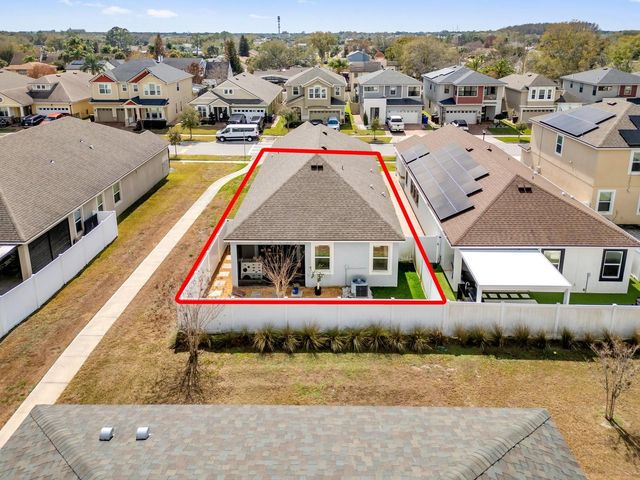 2401 AVIAN LOOP, Kissimmee, FL 34741